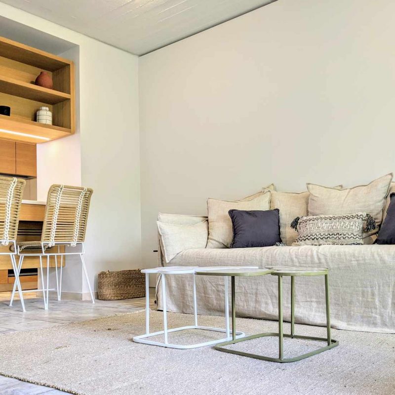 small-house-vouliagmeni-02