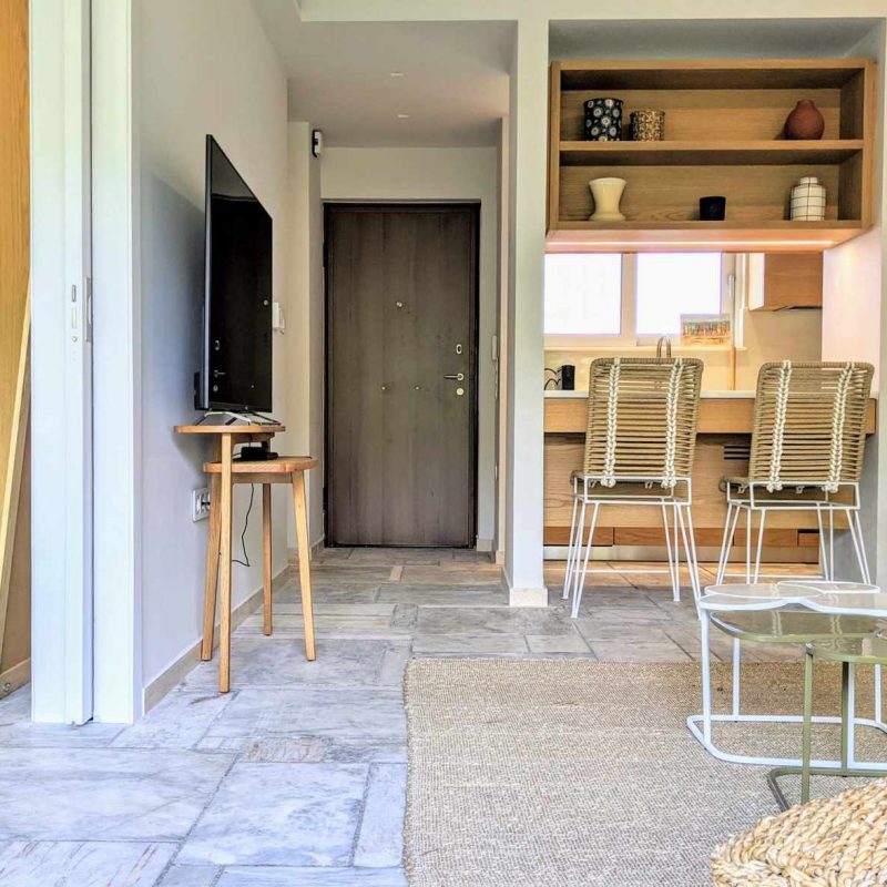 small-house-vouliagmeni-03